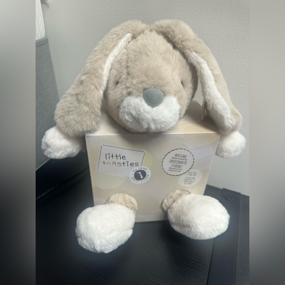 New in Box Little Toasties Bunny Rabbit Warming Stuff Tan & White Plush Warmie